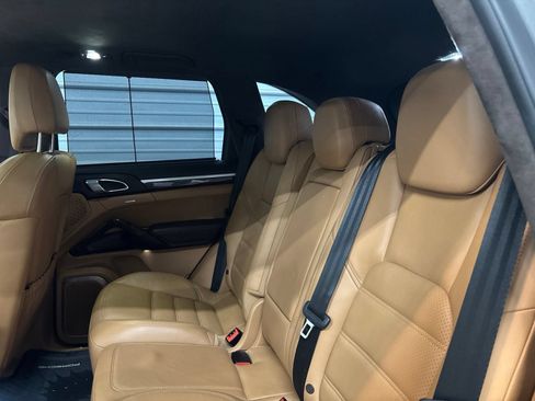 Used 2015 Porsche Cayenne Turbo AWD/4WD image 26
