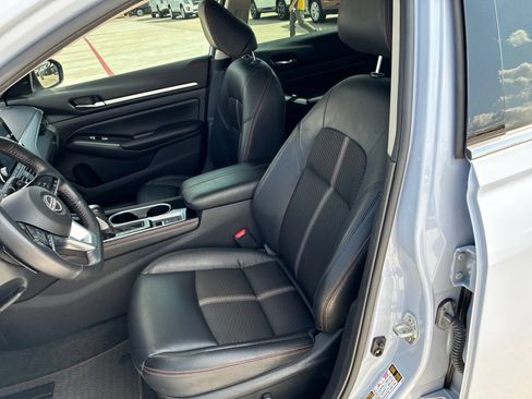 Used 2024 Nissan Altima 2.5 SR AWD/4WD image 18