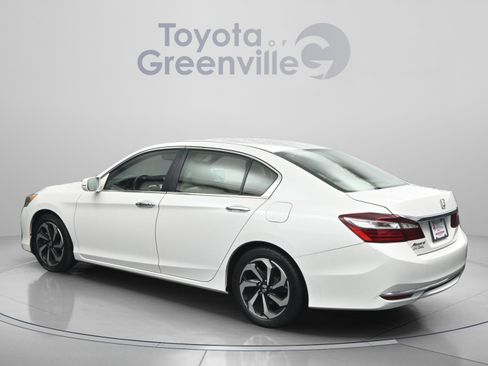 Used 2017 Honda Accord EX-L image 7