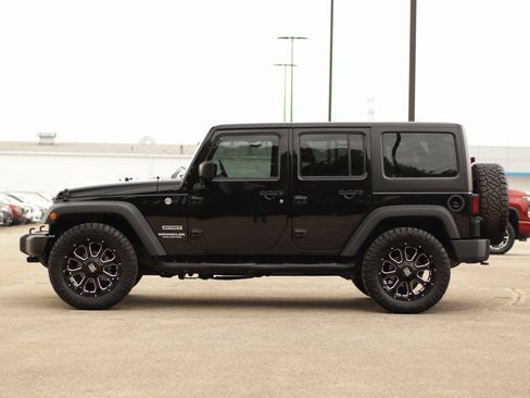 Used 2016 Jeep Wrangler Unlimited Sport image 4