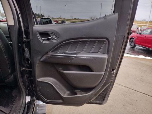 Used 2021 GMC Canyon Denali image 23