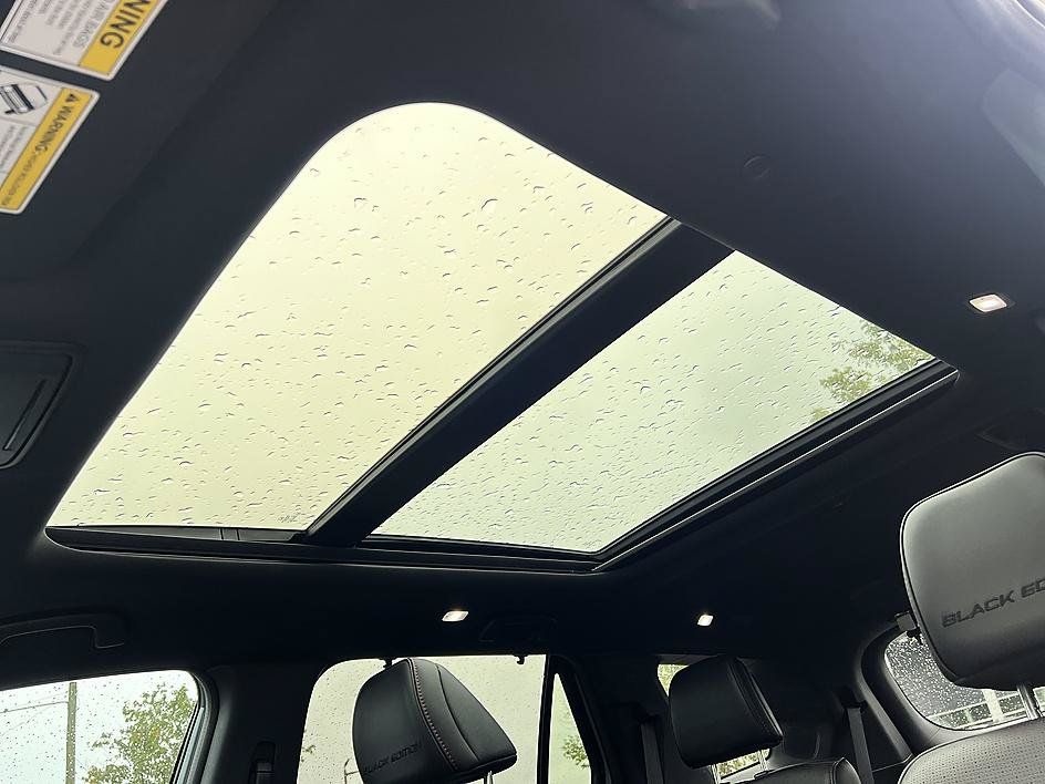 Used 2025 Honda Pilot Black Edition image 19