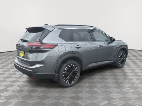 New 2026 Nissan Rogue SV FWD image 5