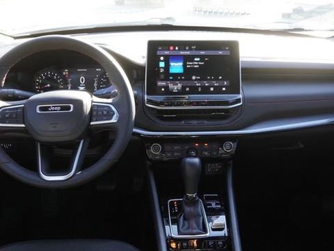 Used 2023 Jeep Compass Trailhawk image 15