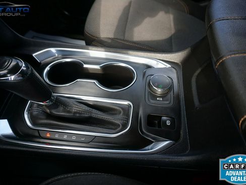 Used 2018 Chevrolet Traverse LT w/ LPO, Floor Liner Package AWD/4WD image 39