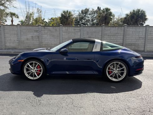 Certified 2021 Porsche 911 Targa 4S image 2