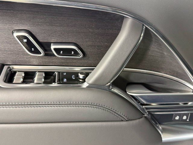 New 2026 Land Rover Range Rover SE AWD/4WD image 15