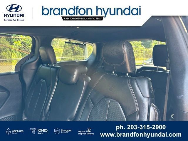 Used 2020 Chrysler Pacifica Touring-L FWD image 22