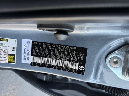 Used 2025 Toyota Corolla SE FWD image 25