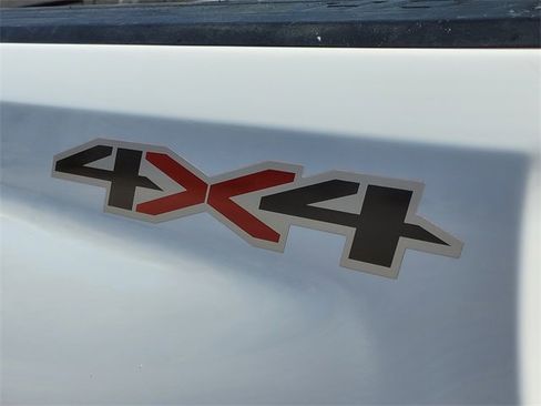 Used 2024 Chevrolet Silverado 2500 W/T image 8