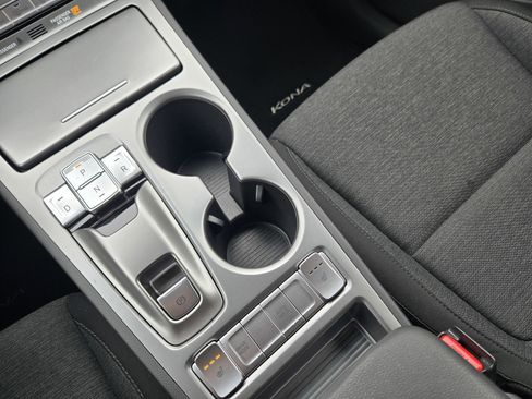 Certified 2023 Hyundai Kona SE image 17