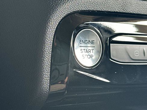 New 2025 Ford Escape SE image 20