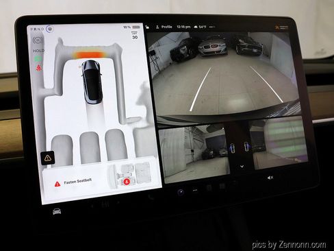 Used 2023 Tesla Model 3 Standard Range image 19