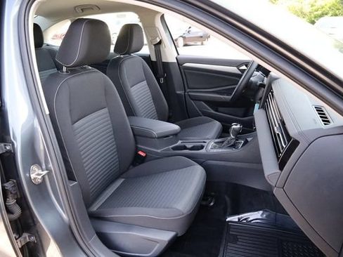 Certified 2025 Volkswagen Jetta S FWD image 24