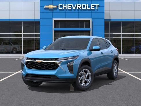 New 2026 Chevrolet Trax LS w/ LS Convenience Package FWD image 6