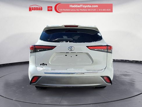Certified 2020 Toyota Highlander Platinum image 4
