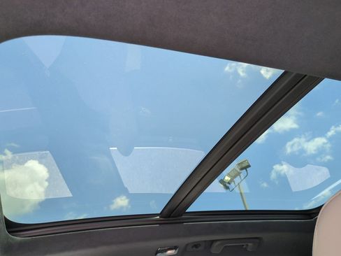 New 2025 Volvo XC90 B6 Ultra w/ Lounge Package image 18