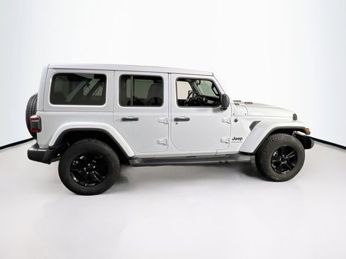 Used 2023 Jeep Wrangler Unlimited Sahara image 4