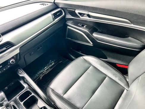 Used 2020 Kia Telluride S image 14