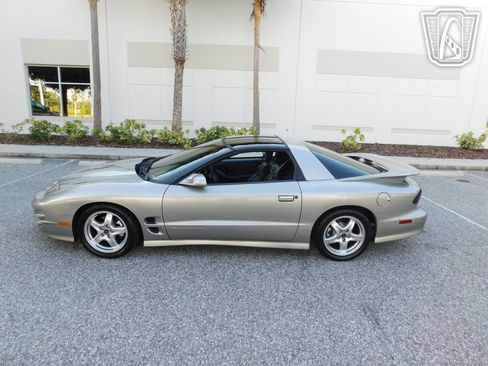 Used 1999 Pontiac Firebird Formula w/ Security Pkg image 29