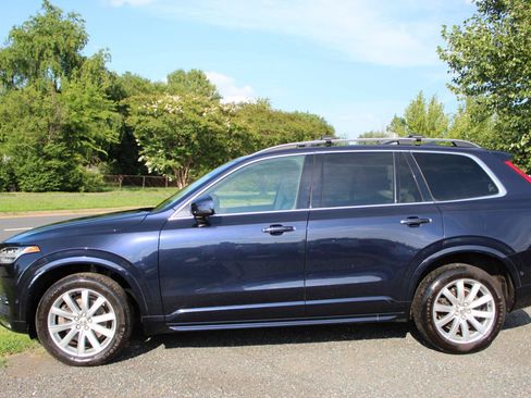 Used 2016 Volvo XC90 T6 Momentum w/ Protection Package Plus AWD/4WD image 3