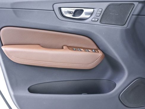 Used 2019 Volvo XC60 T5 Inscription w/ Protection Package Premier FWD image 7