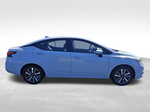 Used 2024 Nissan Versa SV FWD image 6