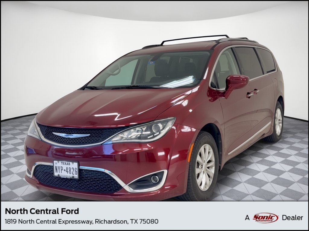 Used 2019 Chrysler Pacifica Touring-L FWD image 1