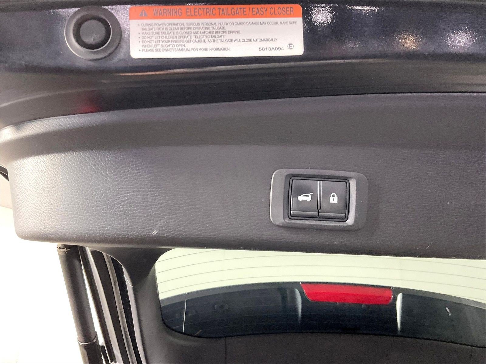 Used 2022 Mitsubishi Outlander SE AWD/4WD image 38