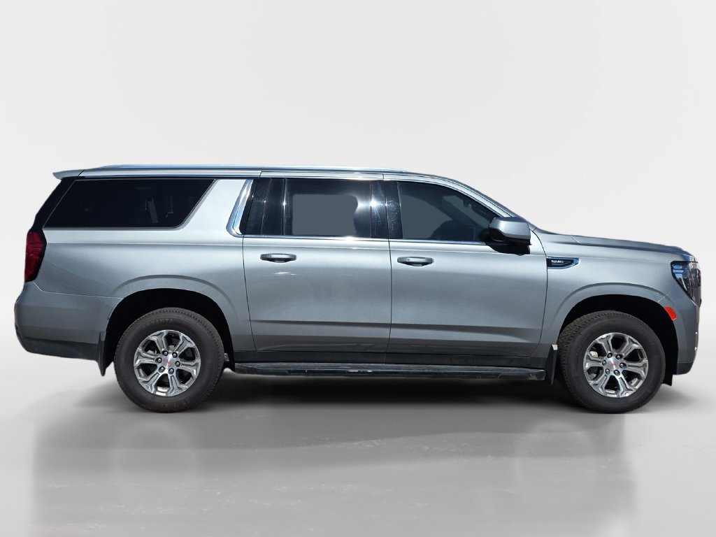 Used 2023 GMC Yukon XL SLE w/ Gmc Pro Safety Plus Package AWD/4WD image 6