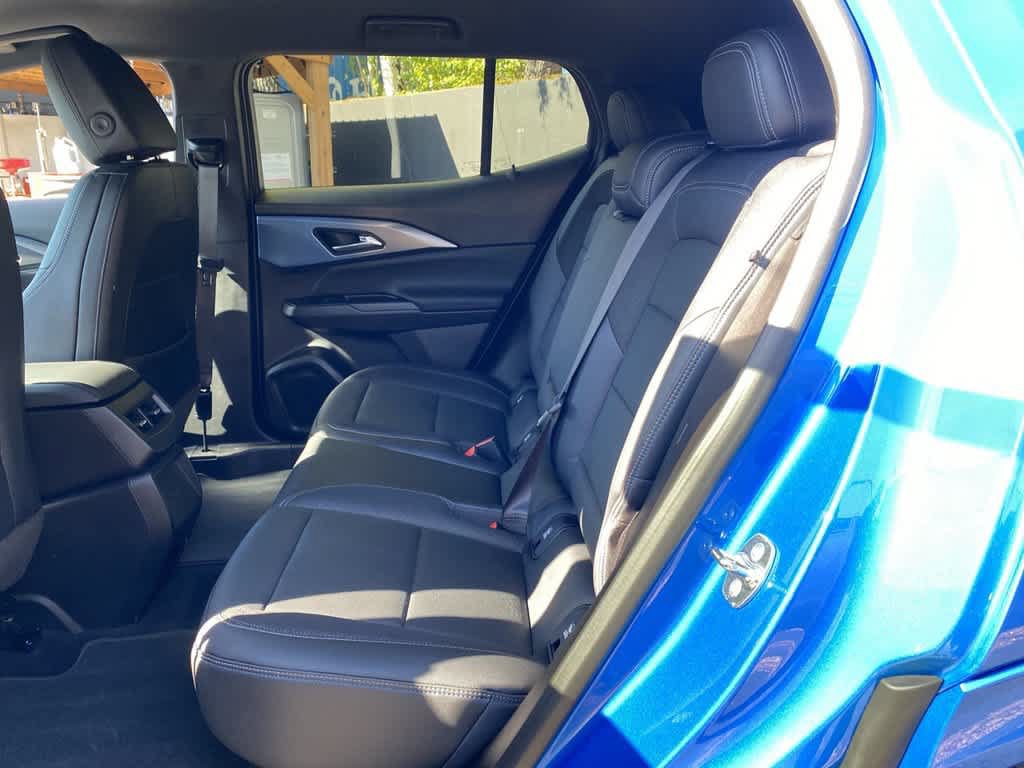 Used 2024 Chevrolet Equinox EV LT w/ LPO, Trailering Package AWD/4WD image 16