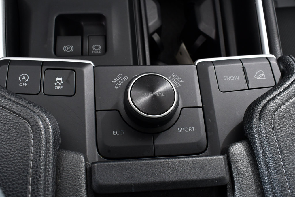 Used 2026 Toyota Grand Highlander AWD image 32