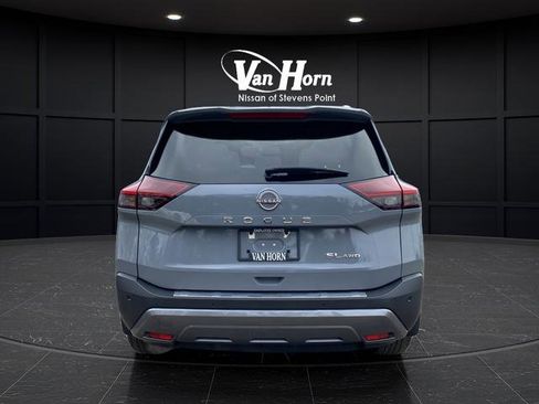 Used 2023 Nissan Rogue SL image 13