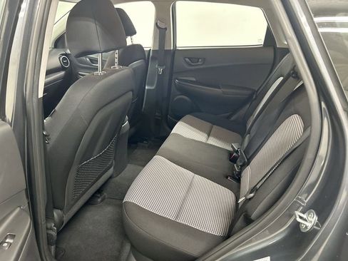 Used 2021 Hyundai Kona SE image 19