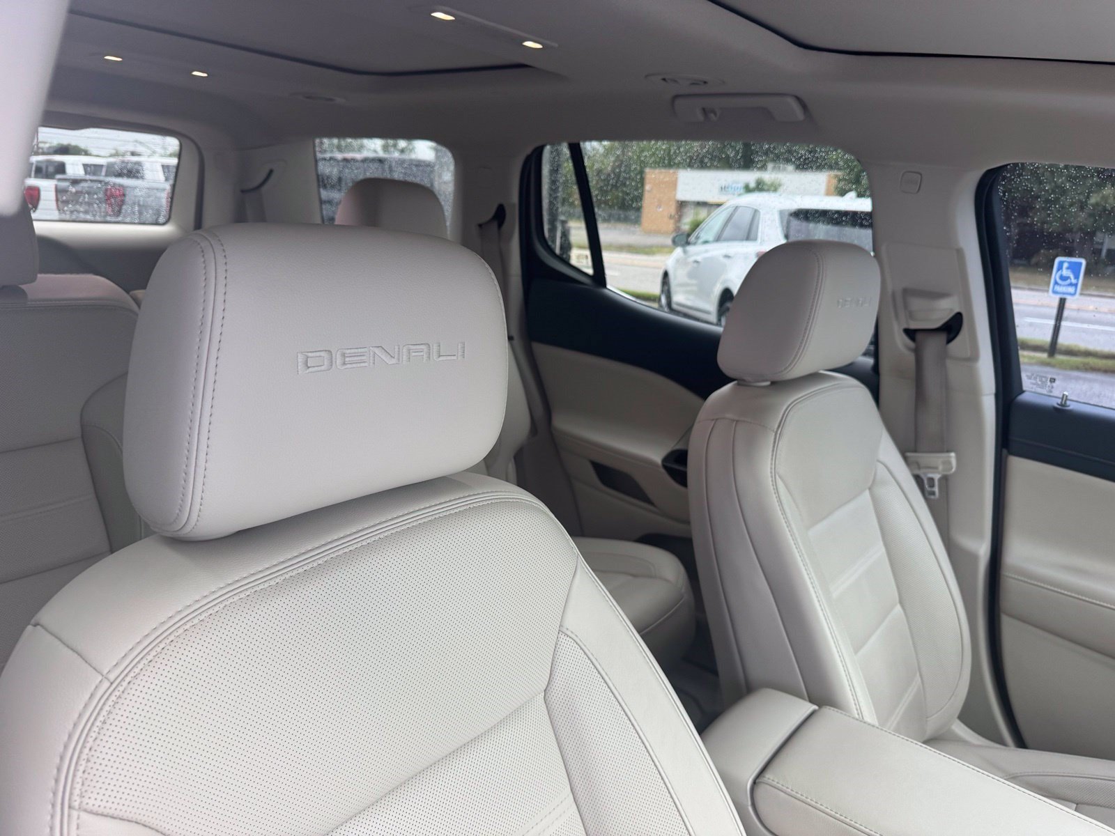 Used 2020 GMC Acadia Denali w/ Trailering Package FWD image 29