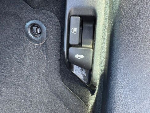 Used 2012 Toyota Camry SE FWD image 47
