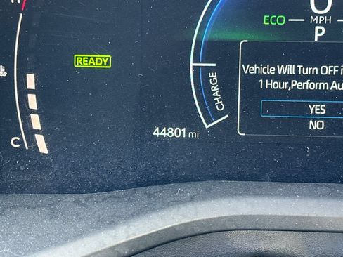 Used 2025 Toyota Camry LE FWD image 34