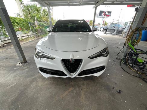 Used 2022 Alfa Romeo Stelvio Ti AWD/4WD image 1