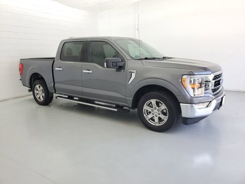 Used 2021 Ford F150 XLT w/ Equipment Group 302A High RWD image 4