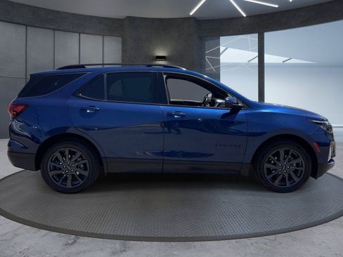 Used 2022 Chevrolet Equinox RS FWD image 7