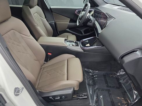 Used 2025 BMW X3 xDrive30i w/ Convenience Package image 26