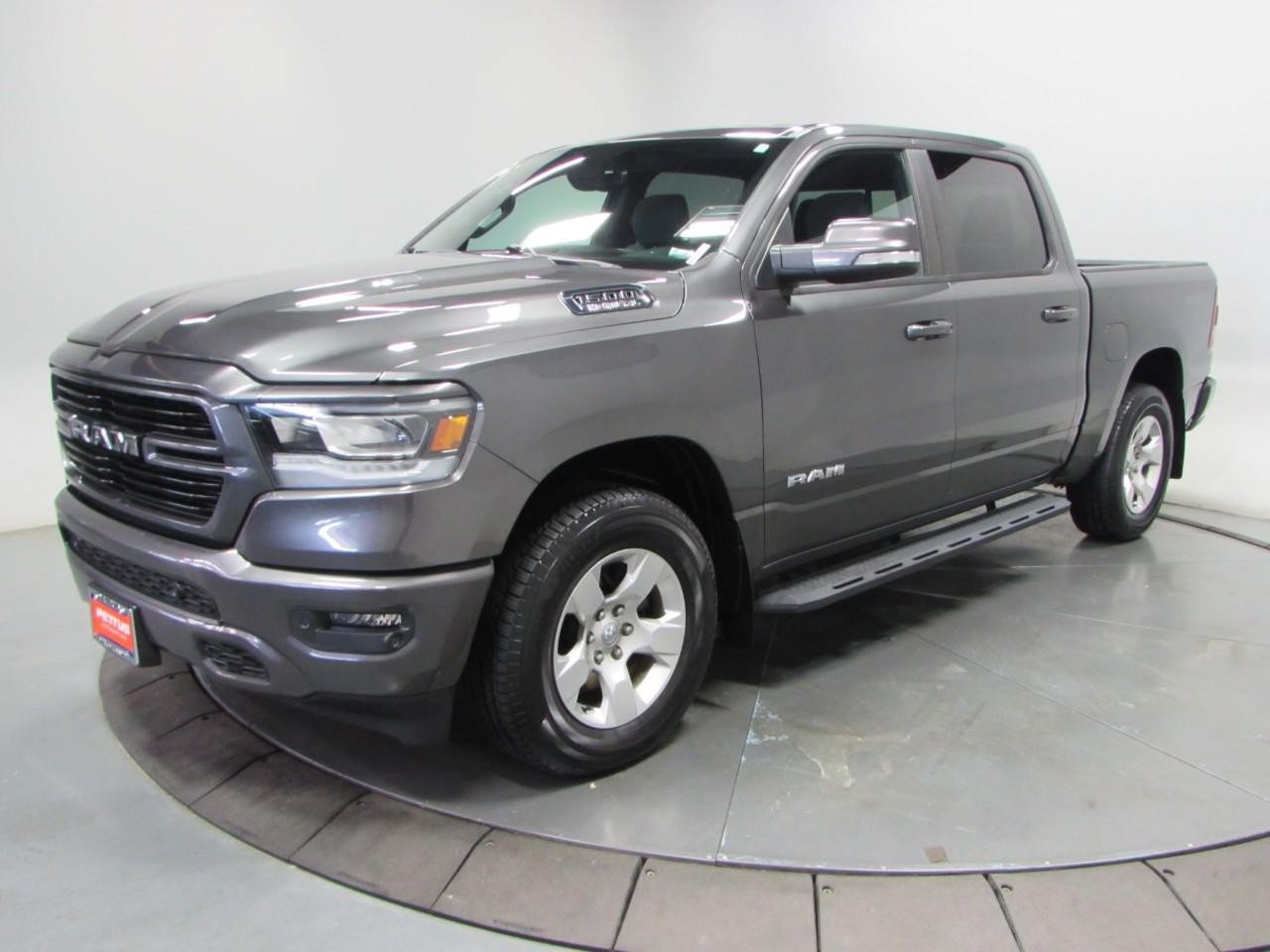 Used 2020 RAM 1500 Big Horn AWD/4WD image 3