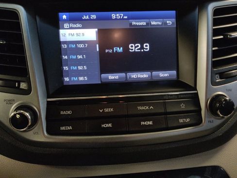 Used 2018 Hyundai Tucson SEL FWD image 25