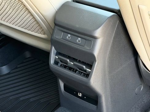 New 2026 Audi Q3 quattro 2.0T AWD/4WD image 12