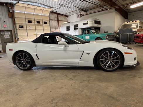 Used 2013 Chevrolet Corvette 427 w/ 1SC Preferred Equipment Group RWD image 7