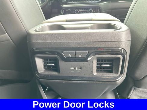 Used 2024 Chevrolet Silverado 2500 ZR2 w/ Technology Package AWD/4WD image 34