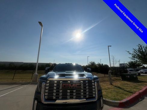 Used 2026 GMC Sierra 2500 Denali w/ Denali Reserve Package AWD/4WD image 9