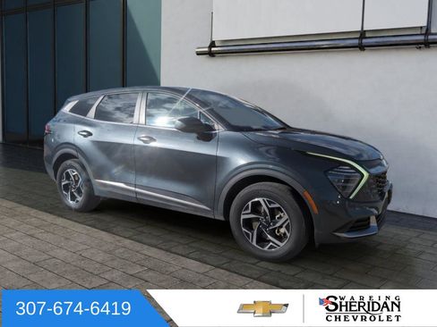 Used 2024 Kia Sportage LX image 1