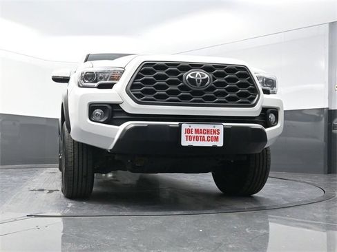 Used 2020 Toyota Tacoma TRD Off-Road image 28