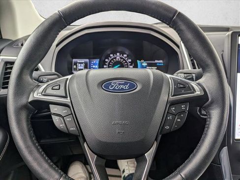Used 2024 Ford Edge Titanium image 15